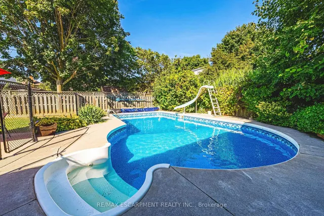 Additional image 36 of 412 Melanie Cres