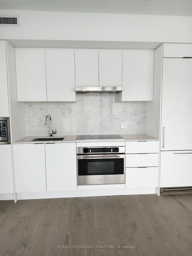 Additional image 19 of 20 Lombard St Unit 3510