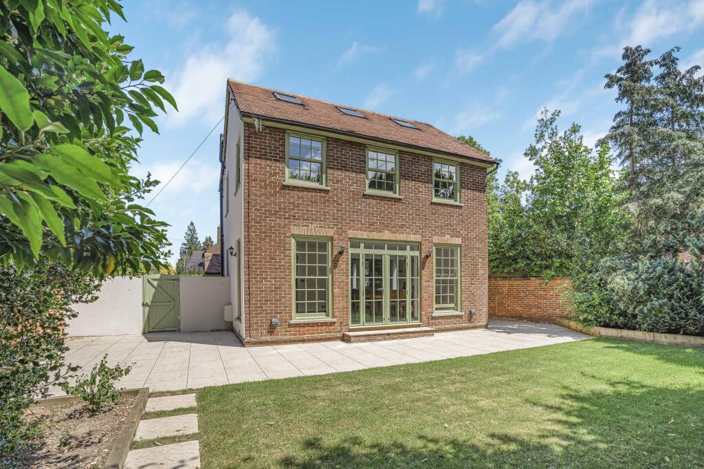 Additional image 26 of St. Bernards Road, St. Albans, Hertfordshire, AL3