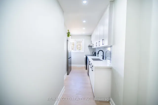 Additional image 20 of 9 Hallcrown Crt