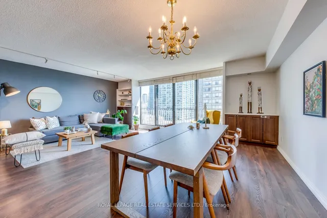 Additional image 26 of 33 Harbour Sq Unit 1032