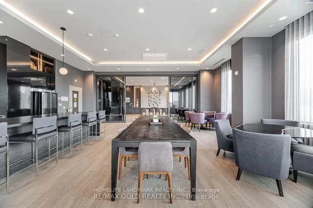 Additional image 21 of 95 Dundas St Unit 411