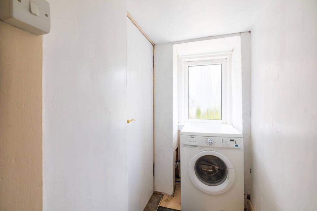 Additional image 16 of 72 Broomhill Road, Aberdeen, AB10 6HU