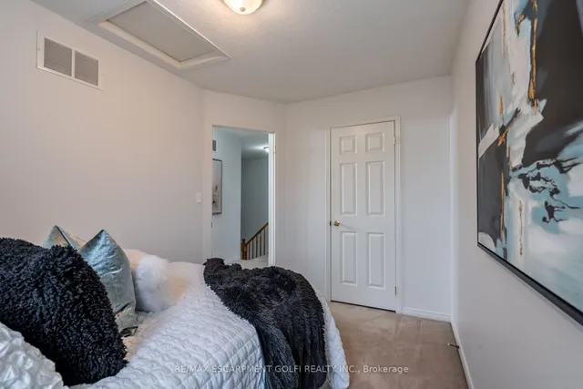 房产图片 27 - 151 Green Rd 单元 26