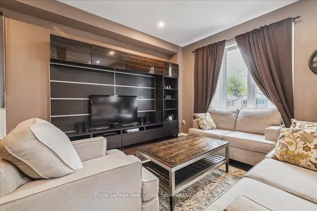 房产图片 9 - 64 Newport Cres