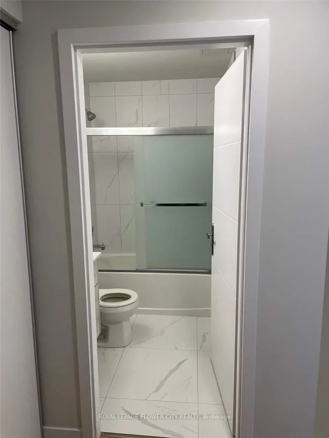 Additional image 13 of 60 Frederick St Unit 2402