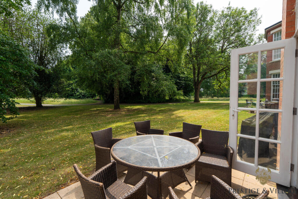 Additional image 13 of Beningfield Drive, Napsbury Park