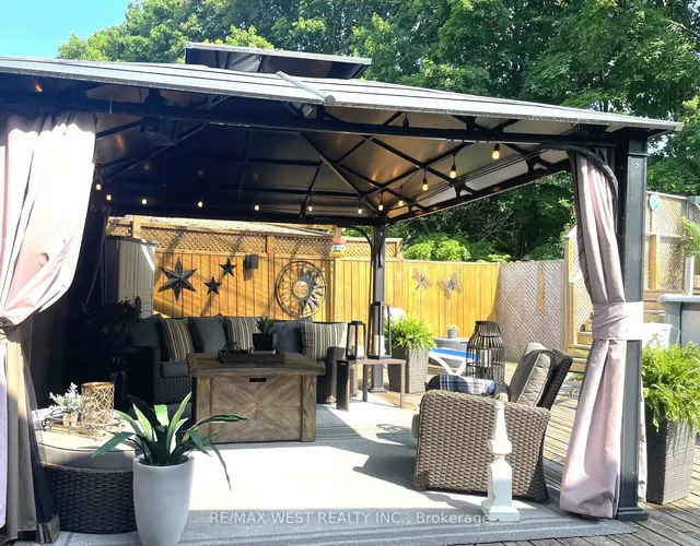 Additional image 32 of 31 Pixley Cres