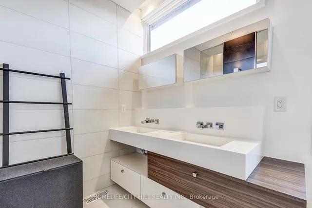 Additional image 31 of 249 Claremont St