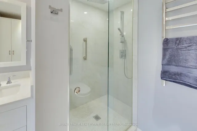 Additional image 15 of 2045 Lake Shore Blvd Unit 904