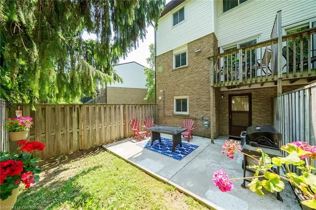 Additional image 31 of 80 Old Country Dr Unit 16