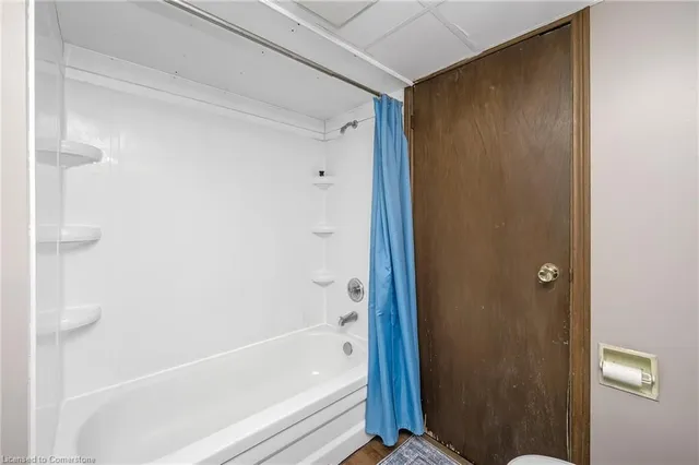 Additional image 32 of 70 Worsley Rd