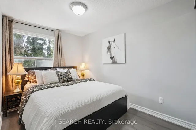 Additional image 23 of 15 Hector Crt