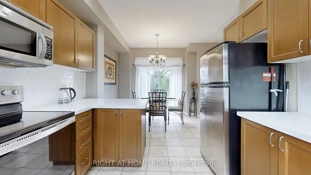 Additional image 16 of 58 Stagecoach Circ