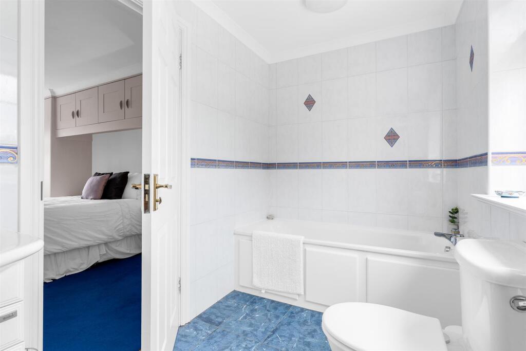 Additional image 28 of Warren Way, Welwyn