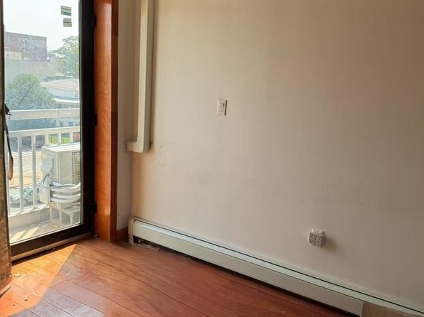 84-09 Queens Boulevard #4B, Elmhurst, NY 11373