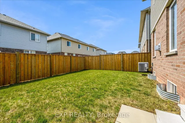 Additional image 31 of 45 Sauvignon Cres