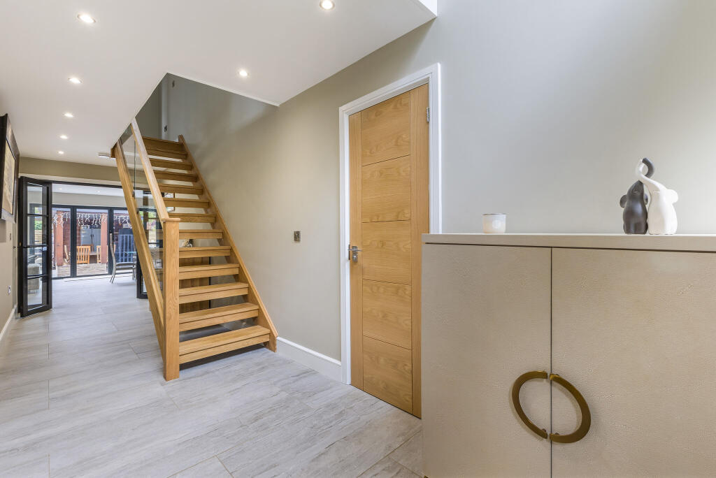 Additional image 17 of Blackmore Way, Wheathampstead, AL4