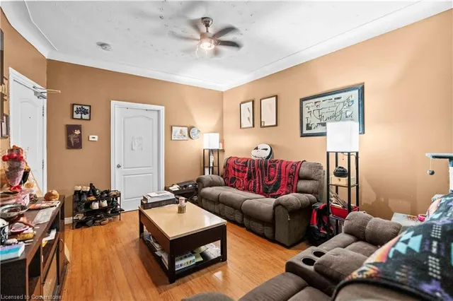 Additional image 5 of 77 Barton St