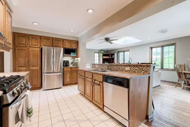 Additional image 9 of 478 Avon Cres