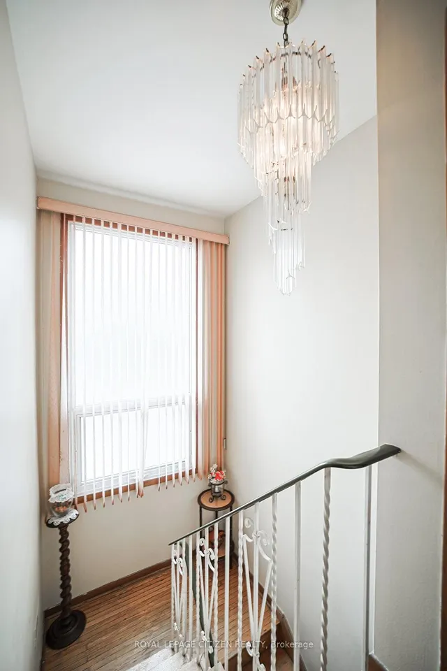 Additional image 28 of 347 Harvie Ave