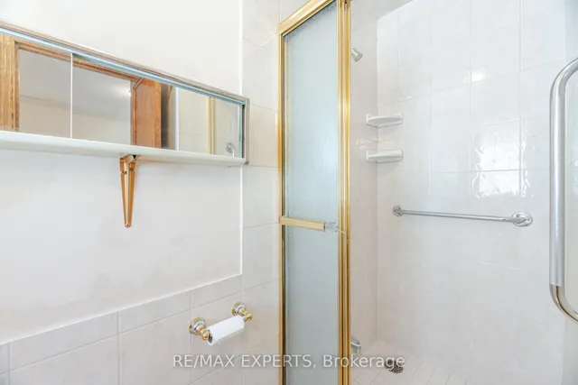 Additional image 35 of 121 Belsize Dr