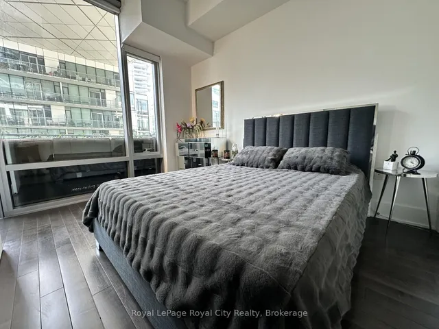 Additional image 22 of 39 Queens Quay Unit 830