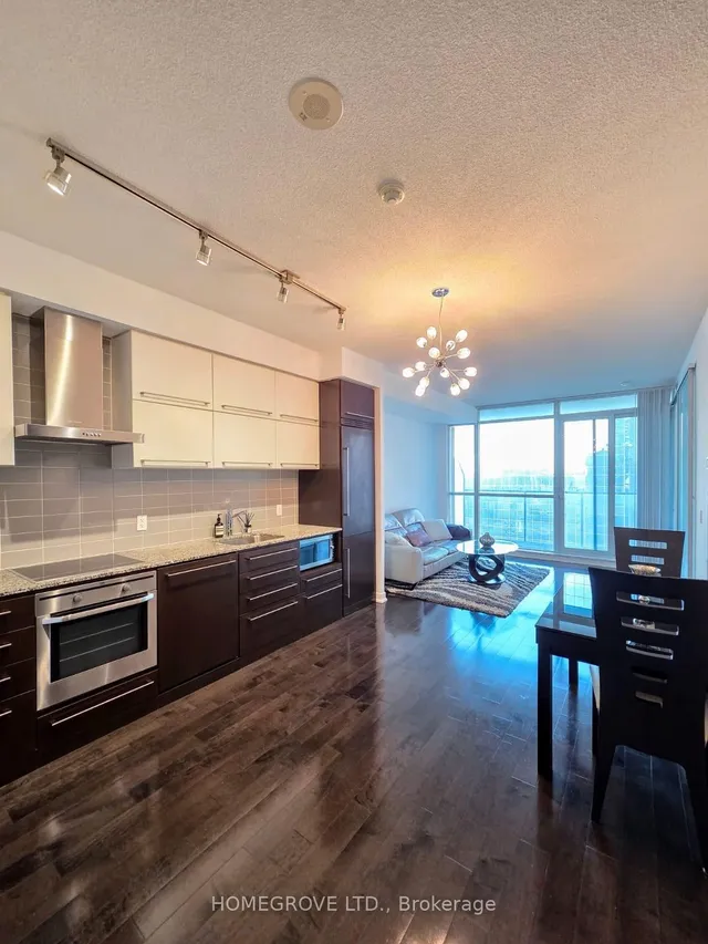 Additional image 3 of 770 Bay St Unit 2103