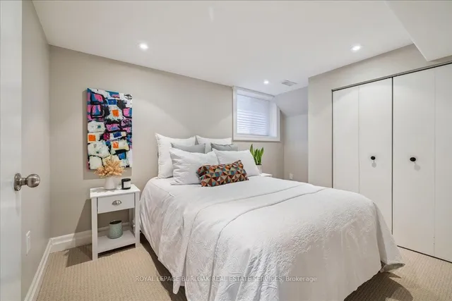 Additional image 25 of 466 Holtby Ave