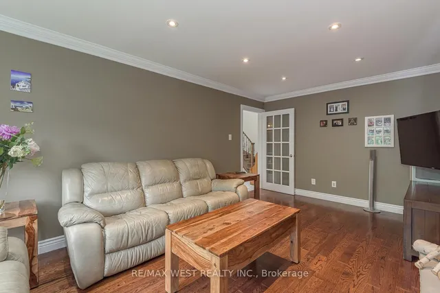 Additional image 20 of 12 Barr Cres