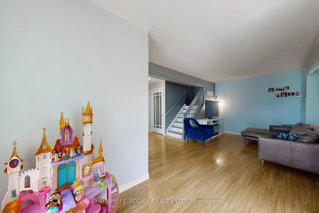 Additional image 15 of 4 Flamingo Cres