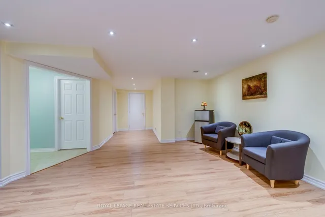 Additional image 39 of 1079 Kestell Blvd