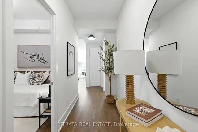 Additional image 4 of 55 Merchants' Wharf Unit 415