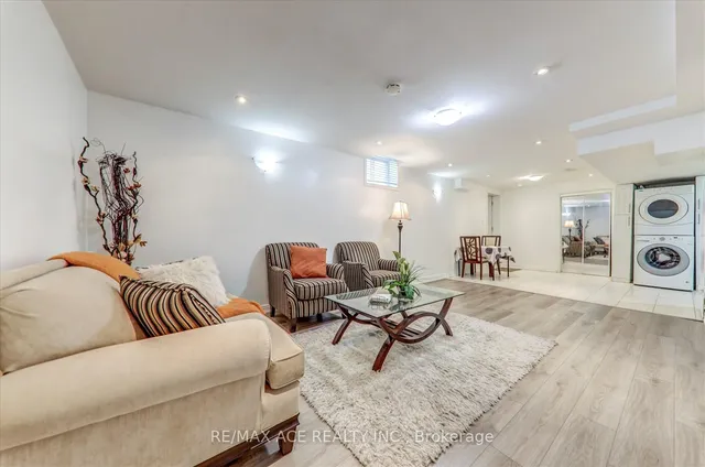 Additional image 38 of 46 Purebrook Cres