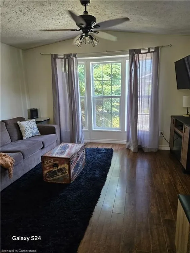 Additional image 10 of 4449 Milburough Line