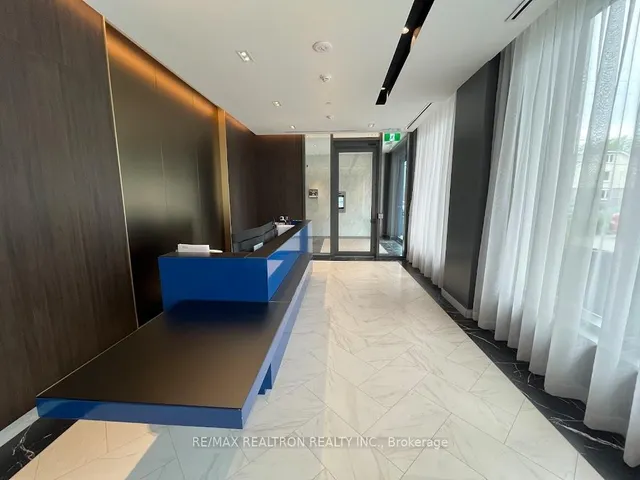 Additional image 32 of 500 Dupont St Unit 301