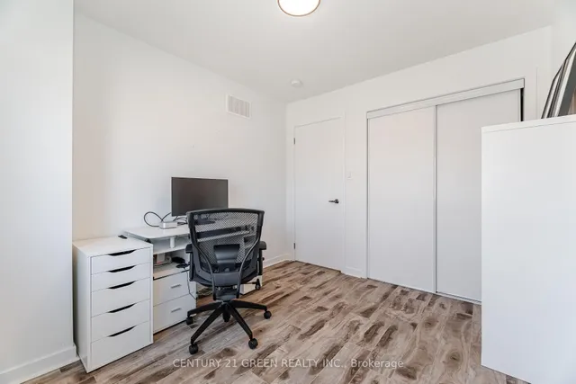 Additional image 32 of 67 Sherway St