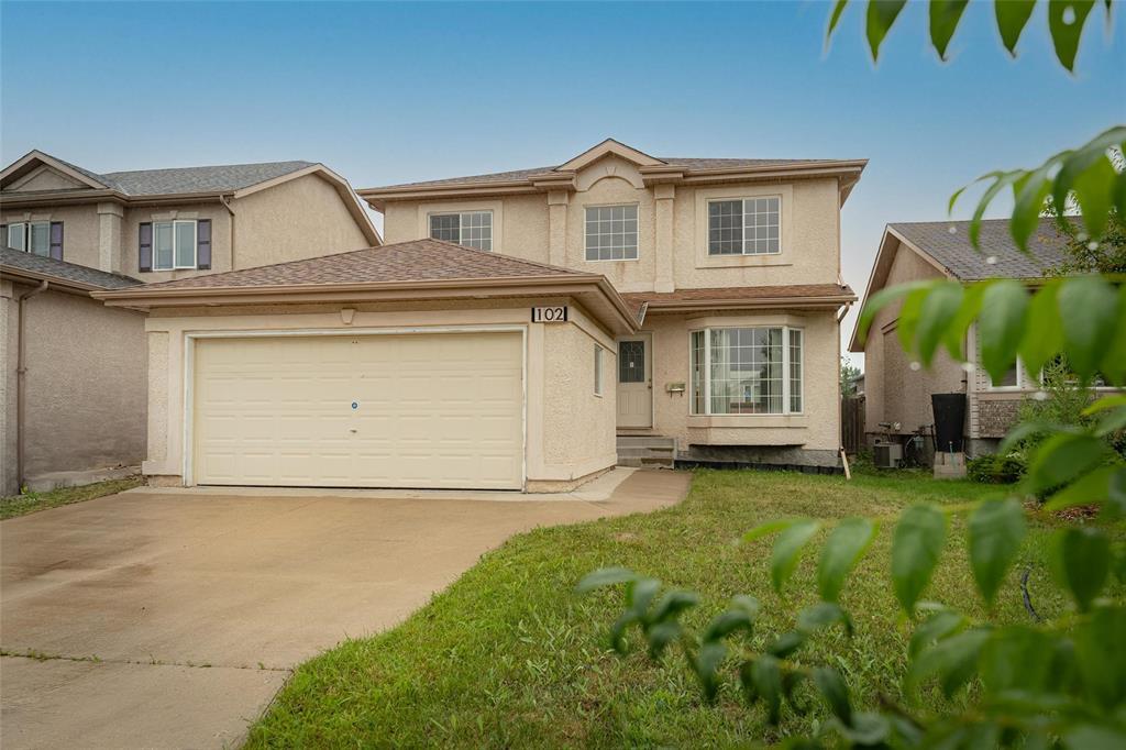 102 Ebb Tide Drive|Winnipeg, Manitoba R3X2H9
