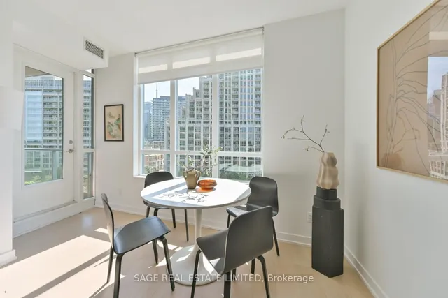 Additional image 15 of 215 Fort York Blvd Unit 702