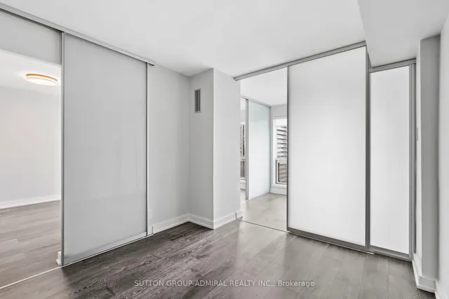 Additional image 14 of 10 Yonge St Unit 1910