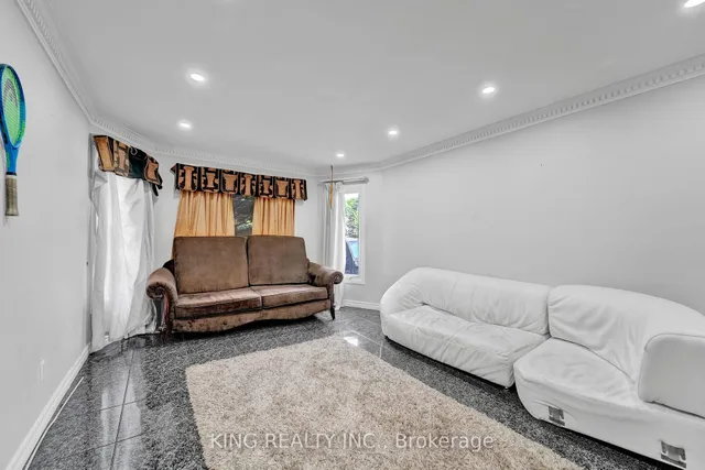 房产图片 8 - 24 Vogue Cres