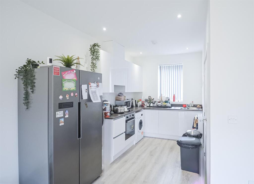 Additional image 10 of AVAILABLE by mid-MAY 2025!Three Bedroom House in Parkes Avenue, B12 9AW