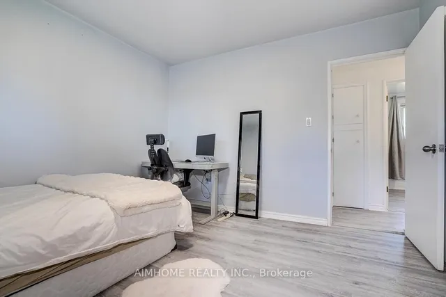 Additional image 20 of 238 KENT Cres