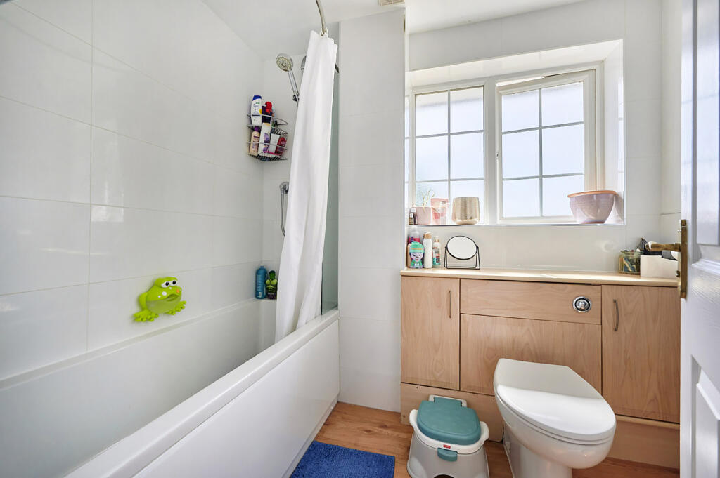 Additional image 6 of Flavian Close, St Albans, Herts, AL3