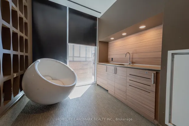 Additional image 3 of 75 St Nicholas St Unit 302