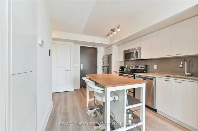 Additional image 6 of 88 Sheppard Ave Unit 811
