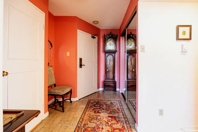 房产图片 3 - 1300 Bloor街810单元