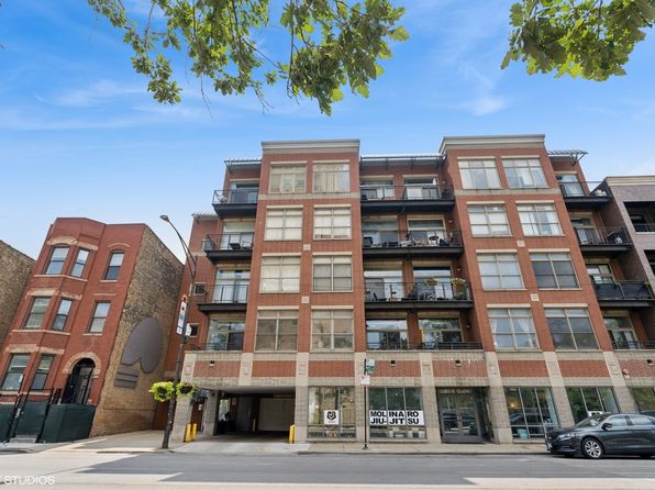 3260 N Clark St APT 202, Chicago, IL 60657