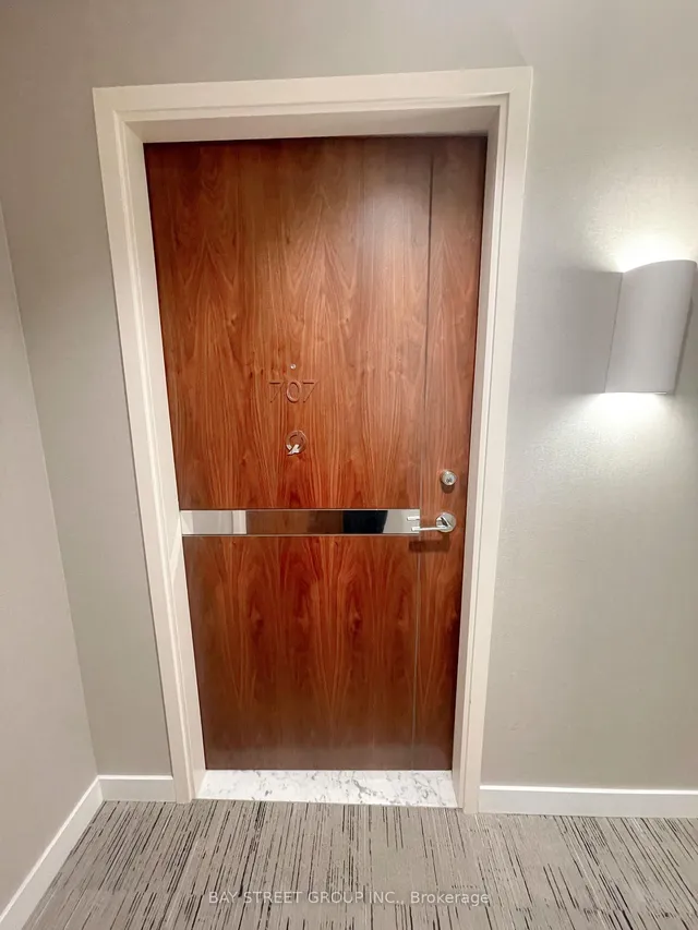 Additional image 3 of 85 Mcmahon Dr Unit 707