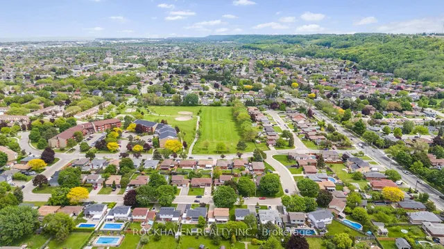 Additional image 36 of 17 Ramsgate Dr